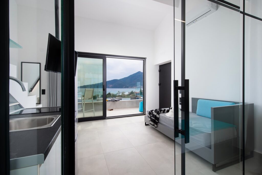 SUPERIOR SUITES WITH PRIVATE POOL