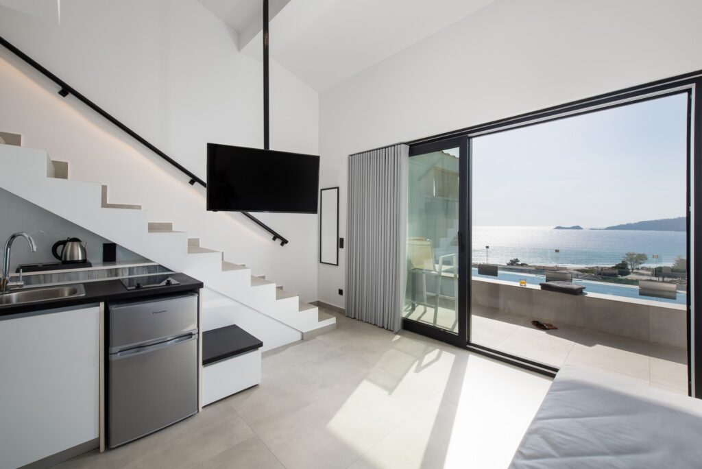 SUPERIOR SUITES WITH PRIVATE POOL