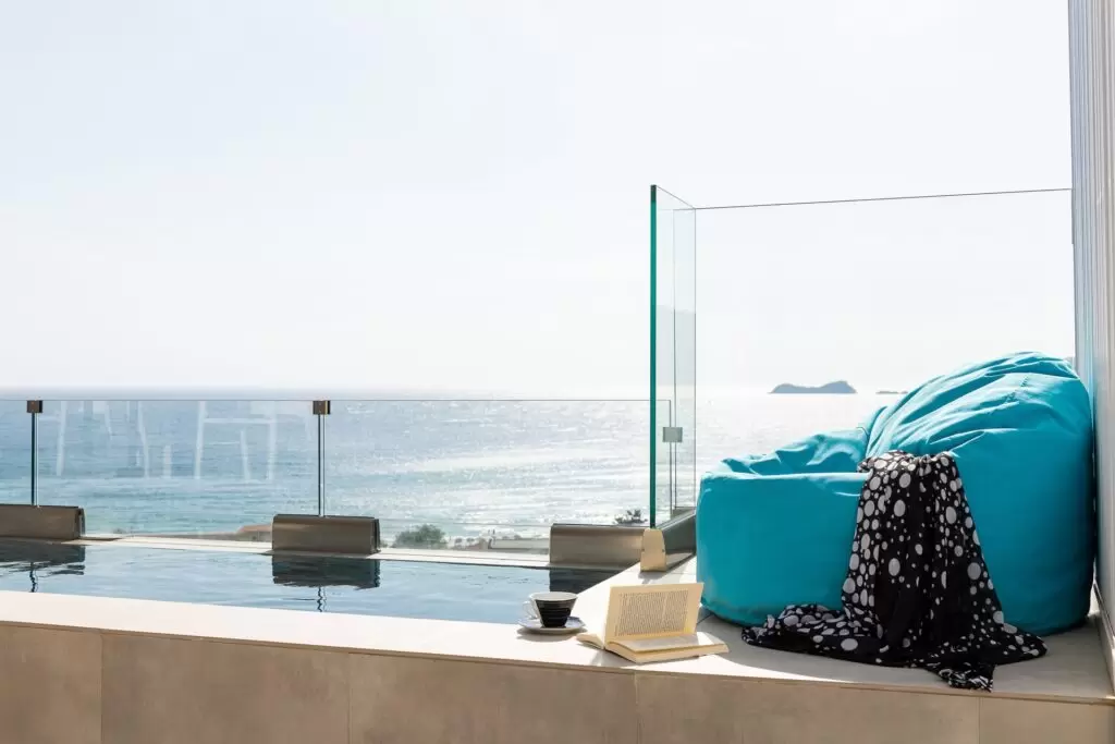 SUPERIOR SUITES WITH PRIVATE POOL