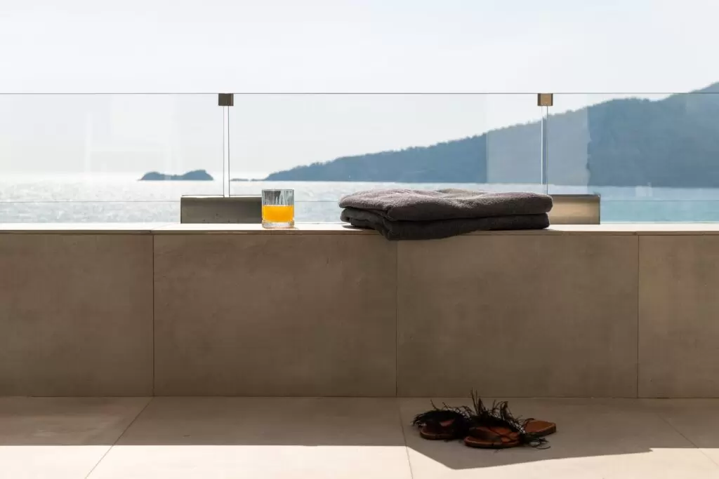 SUPERIOR SUITES WITH PRIVATE POOL