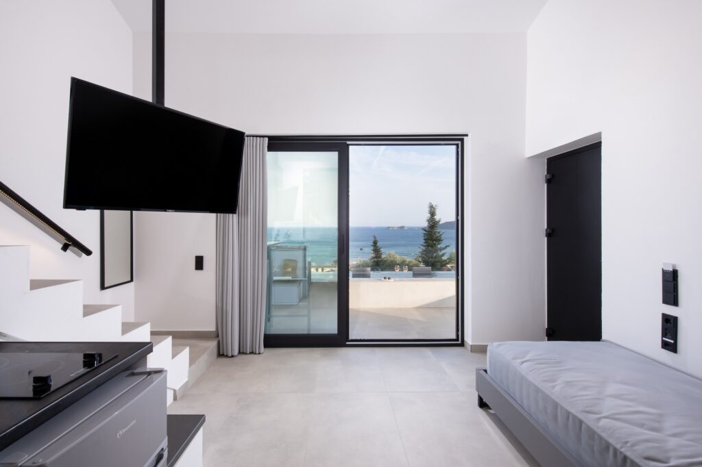 SUPERIOR SUITES WITH PRIVATE POOL