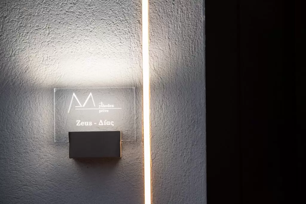 SUPERIOR SUITES WITH PRIVATE POOL